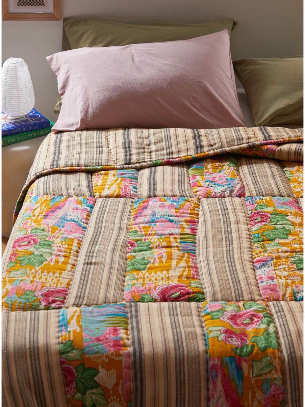 Urban Outfitters-Renewal Kona Quilt-Floral Patchwork King Comforter-Boho-Beach